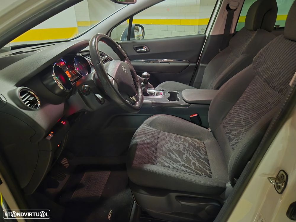 Peugeot 3008 1.6 HDi Style - 23