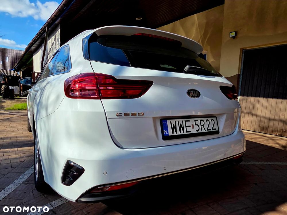 Kia Ceed 1.6 CRDi SCR M - 9