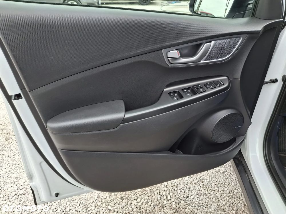 Hyundai Kona 39kWh Premium - 15