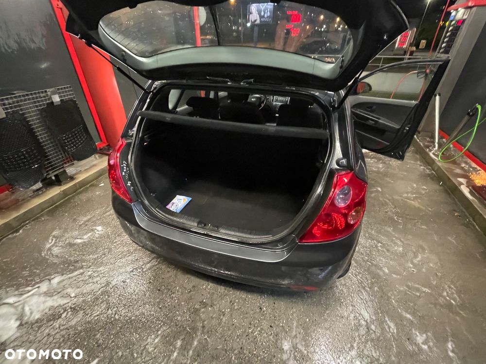Kia Ceed - 8
