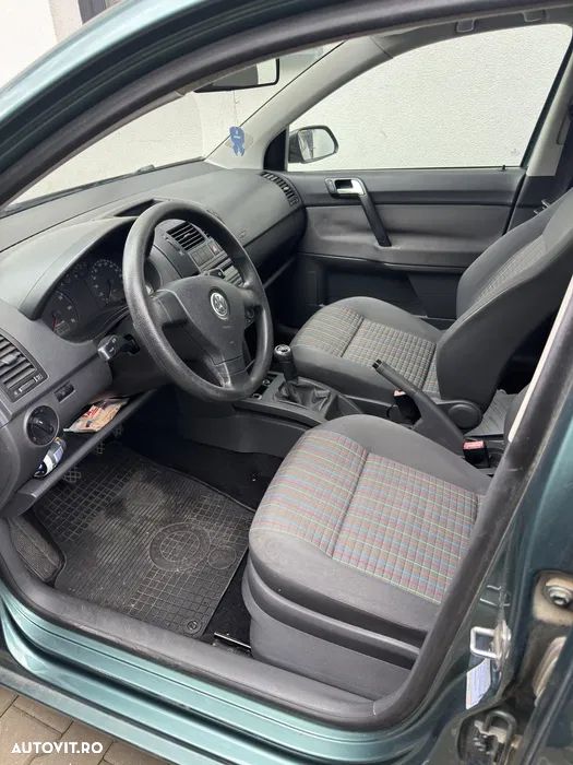 Volkswagen Polo 1.2 Attractive - 4