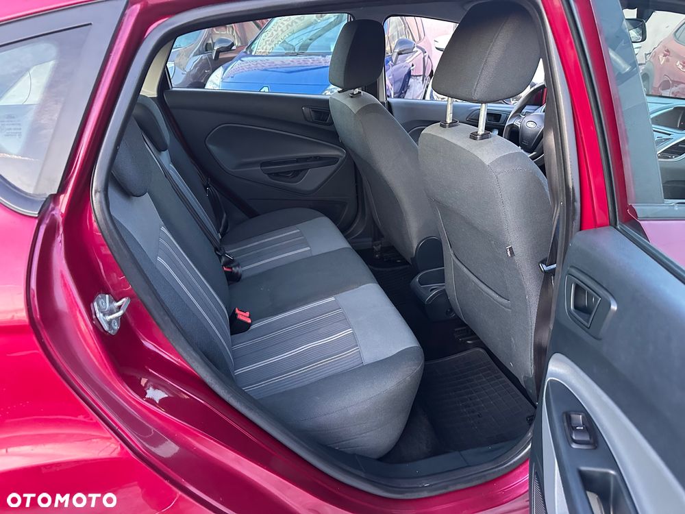 Ford Fiesta 1.6 TDCI Connection - 19