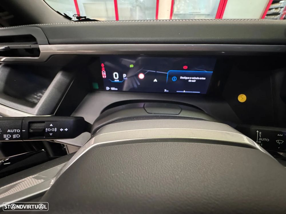 Jeep Compass 1.2 e-Hybrid First Edition DCT6 - 13