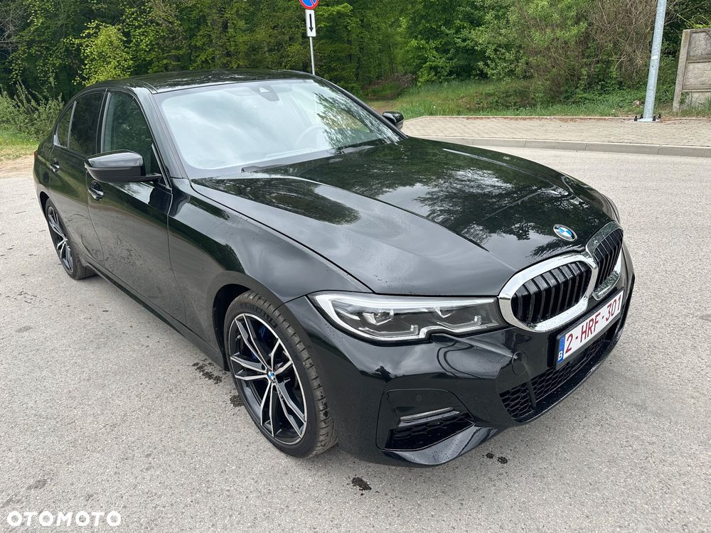BMW Seria 3 330e M Sport - 4
