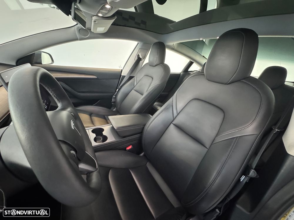 Tesla Model 3 Long Range Tração Traseira - 23