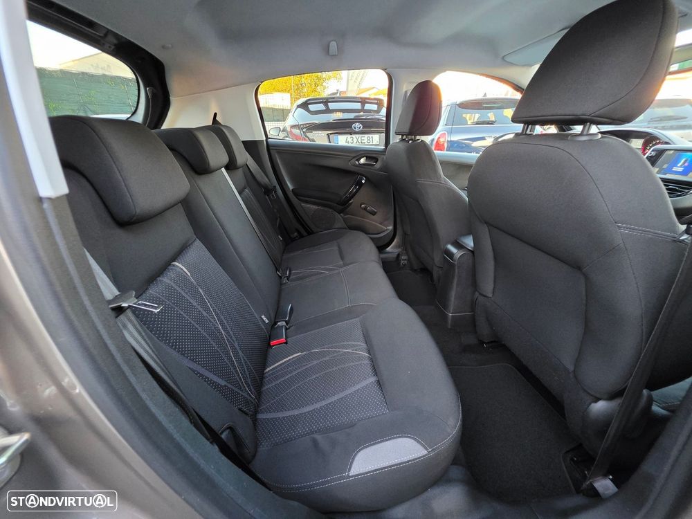 Peugeot 208 1.2 VTi Active - 18