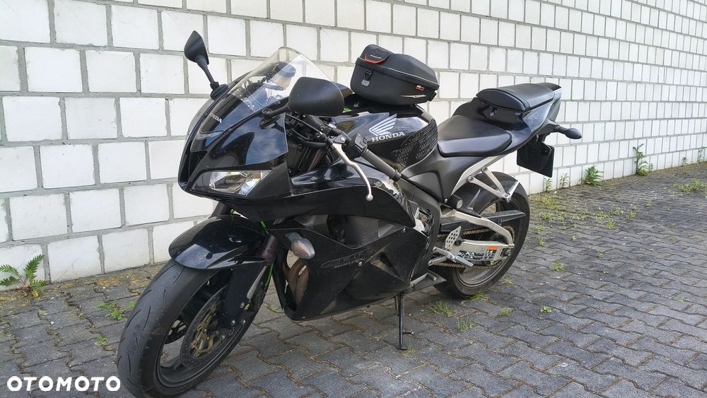 Honda CBR - 1