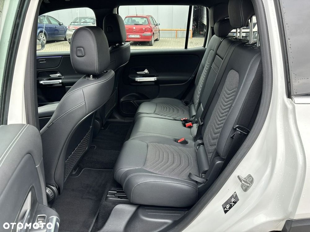 Mercedes-Benz EQB 250+ - 19