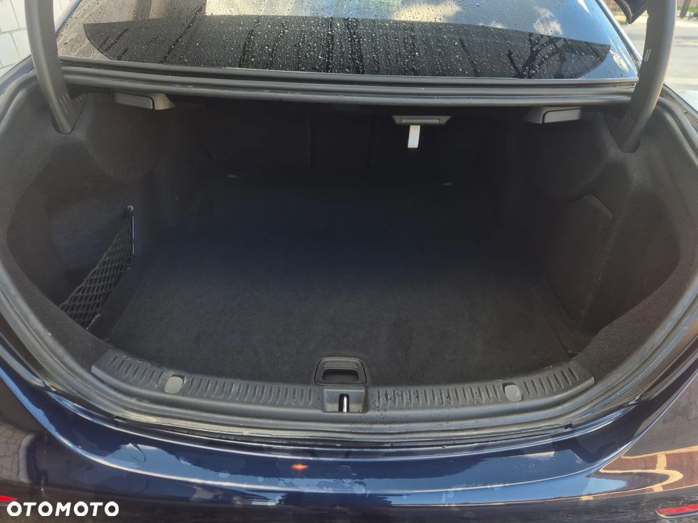Mercedes-Benz Klasa E 220 d Business Edition 9G-TRONIC - 20