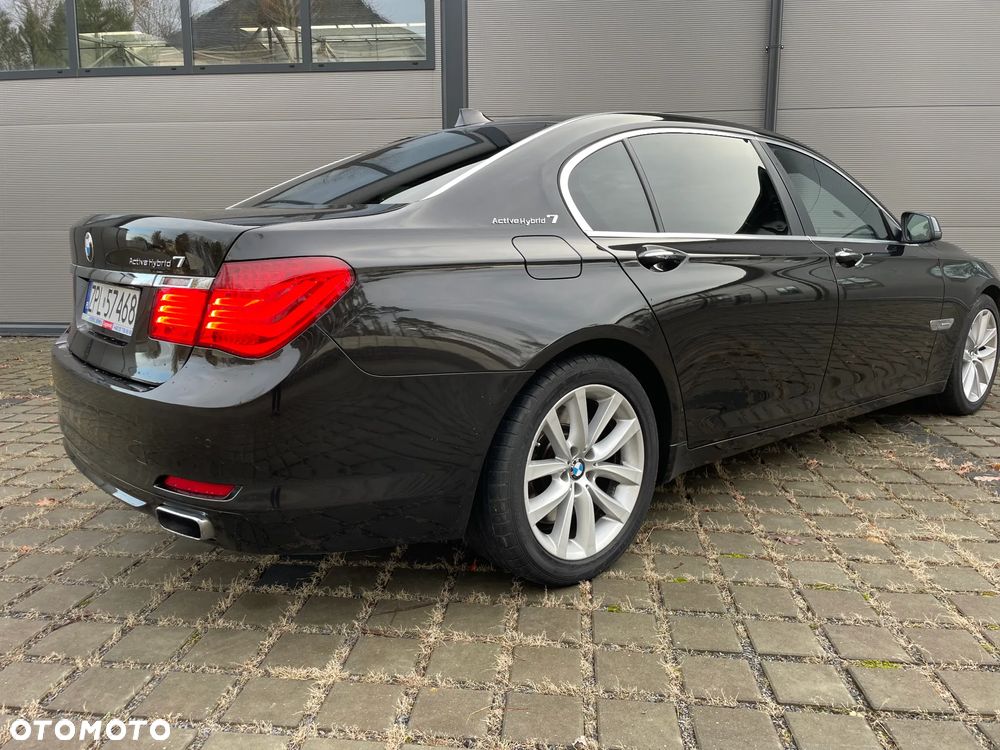 BMW Seria 7 750Li - 34