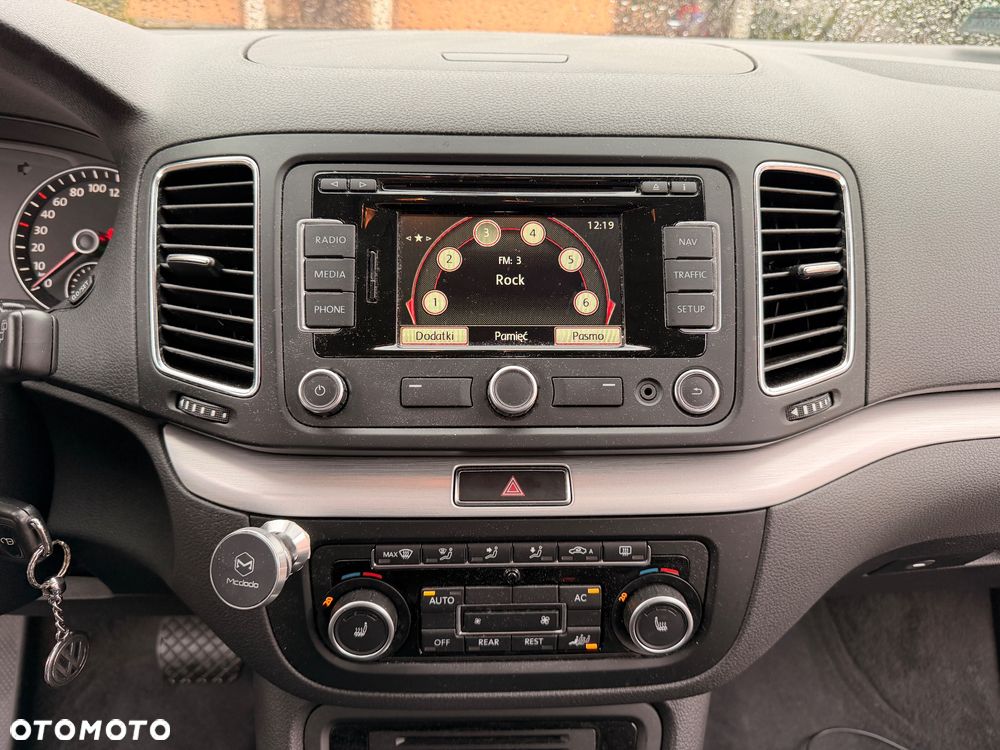 Volkswagen Sharan 2.0 TDI Highline DSG - 13