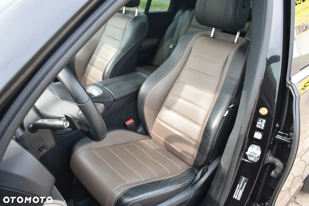 Mercedes-Benz GLE 350 d 4Matic 9G-TRONIC AMG Line - 12