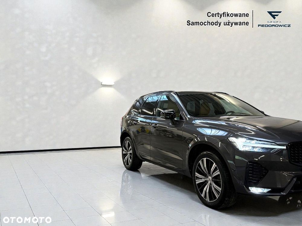 Volvo XC 60 B4 D AWD Plus Dark - 6
