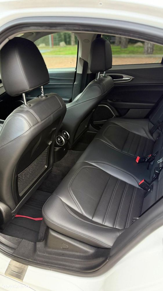 Alfa Romeo Giulia 2.0 Turbo Veloce Q4 - 30