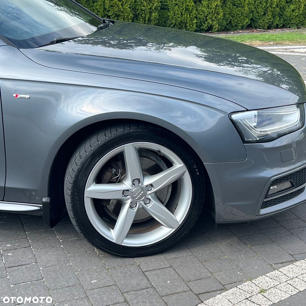 Audi A4 Avant 2.0 TDI DPF quattro S tronic S line Sportpaket - 20