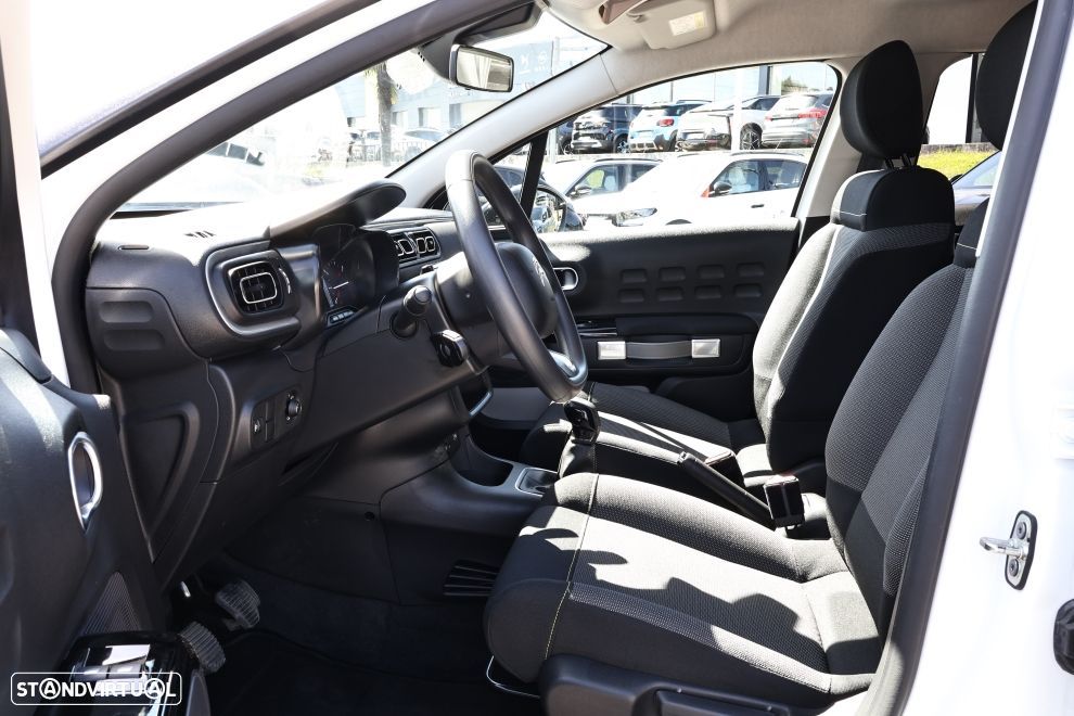 Citroën C3 1.2 PureTech C-Series — fotografia 12