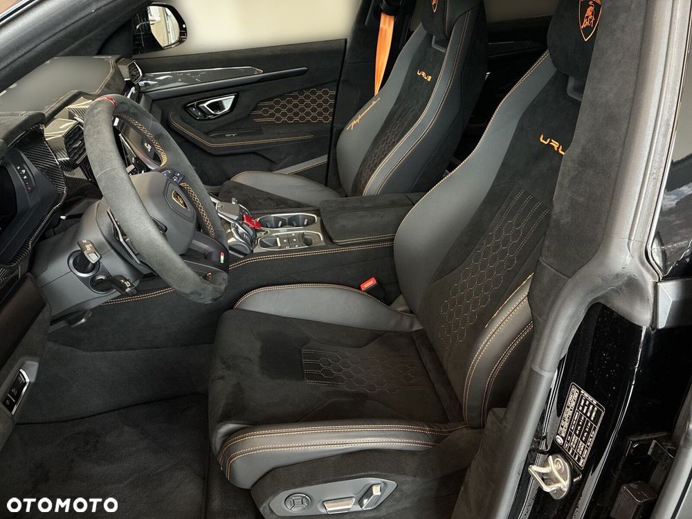 Lamborghini Urus - 9