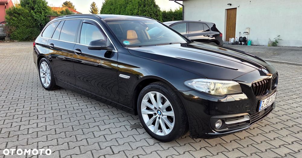 BMW Seria 5 525d Sport-Aut Luxury Line - 9