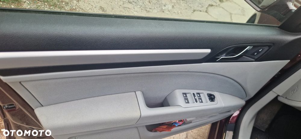 Skoda Superb 1.8 TSI Ambition DSG - 9