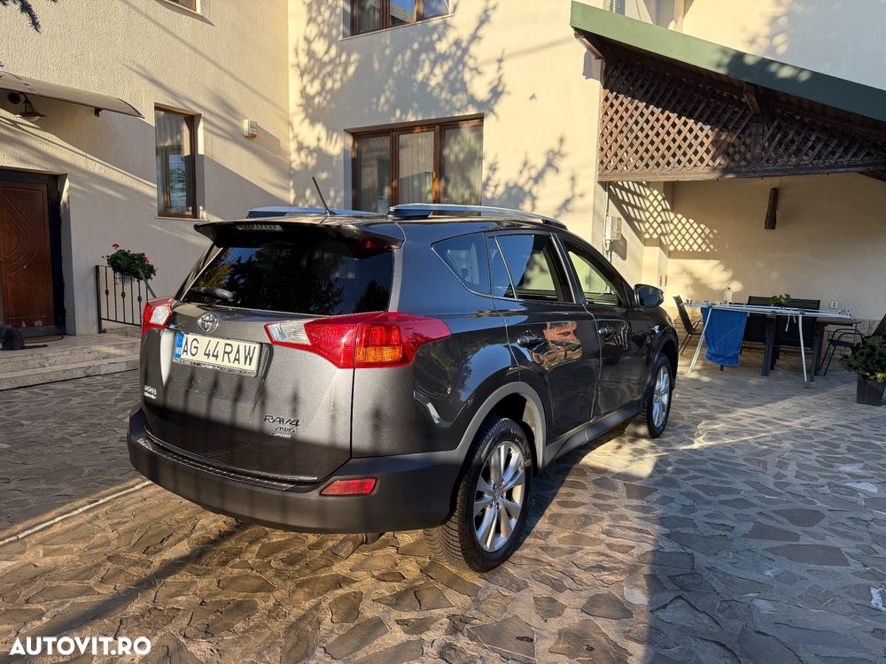 Toyota RAV4 2.2 D-4CAT 4WD Aut Executive - 2