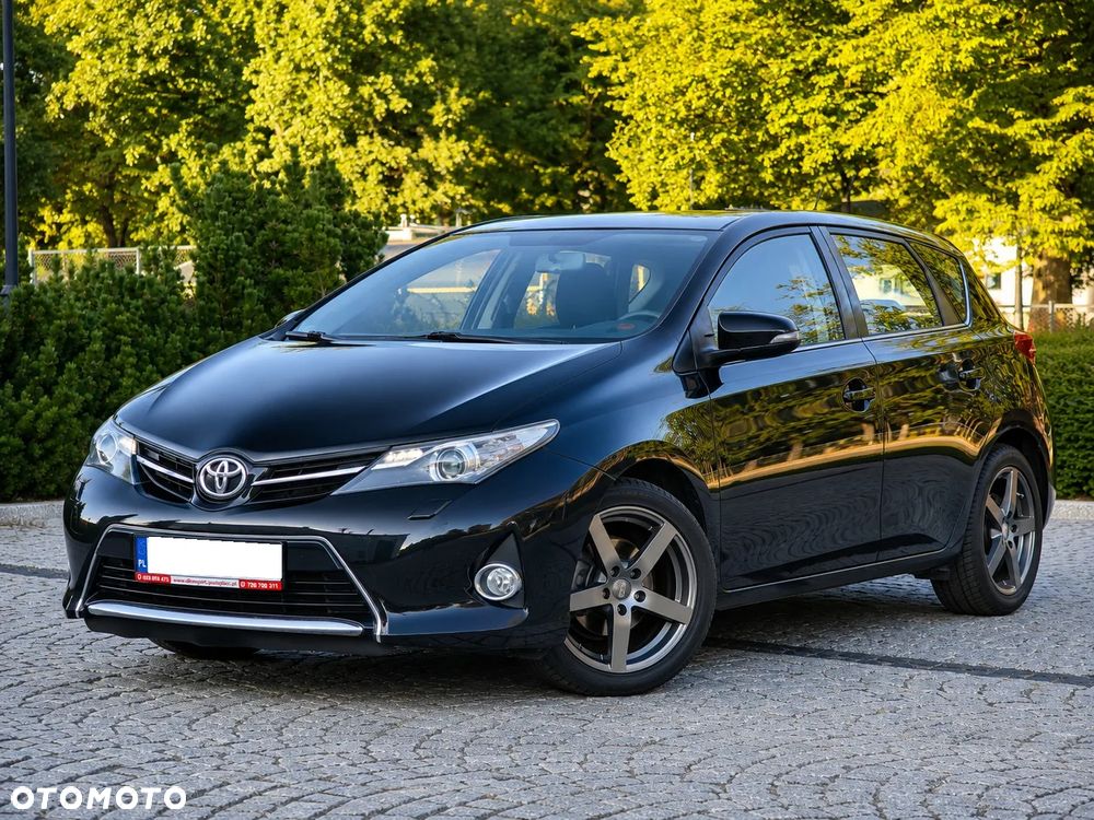 Toyota Auris - 1