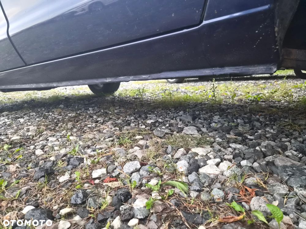 Volkswagen Sharan 1.9 TDI Comfortline - 9