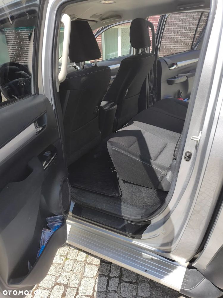 Toyota Hilux 2.8 D-4D Double Cab SR5 4x4 - 10