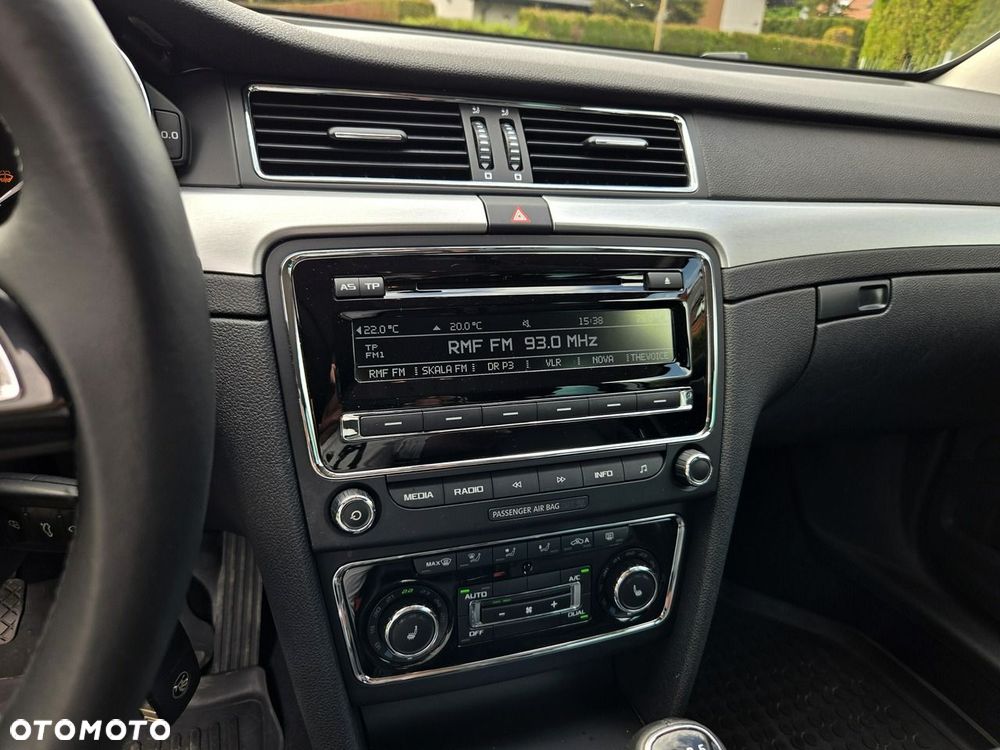 Skoda Superb 2.0 TDI Business - 15