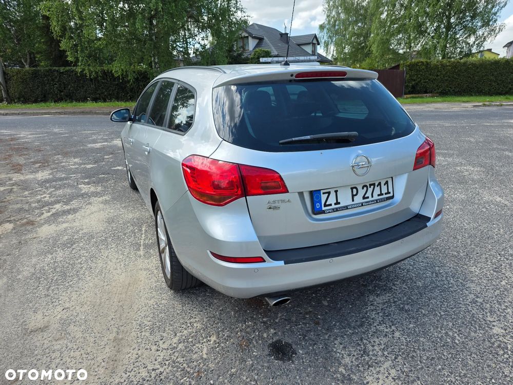 Opel Astra - 25