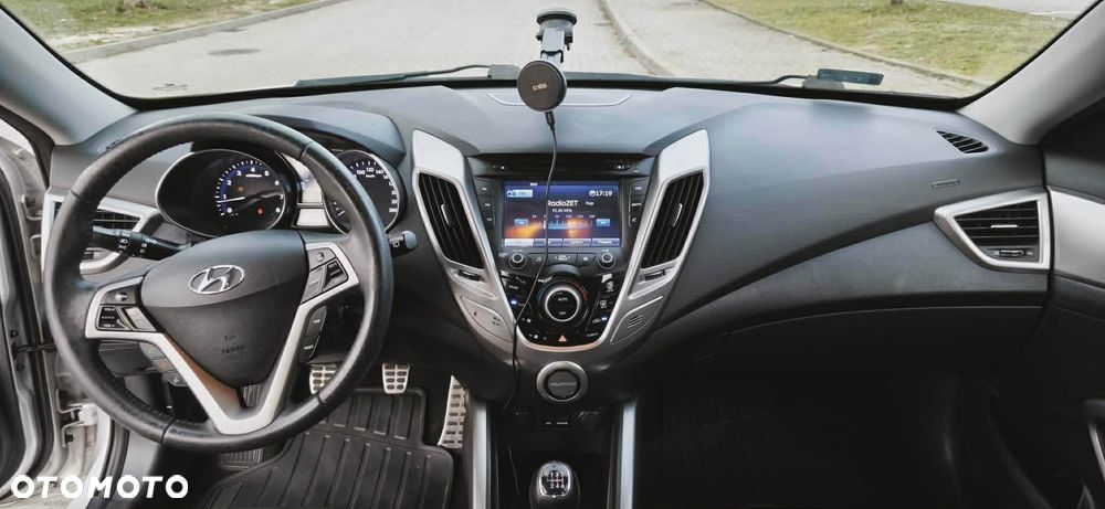 Hyundai Veloster 1.6 GDI Style - 6