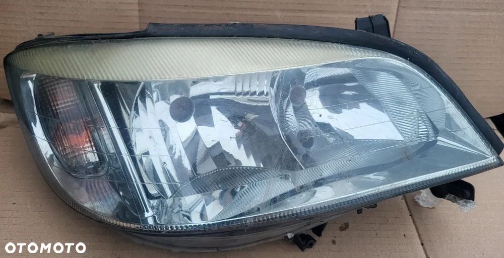 Opel Zafira A 1 I lampa przód przednia prawa - 12