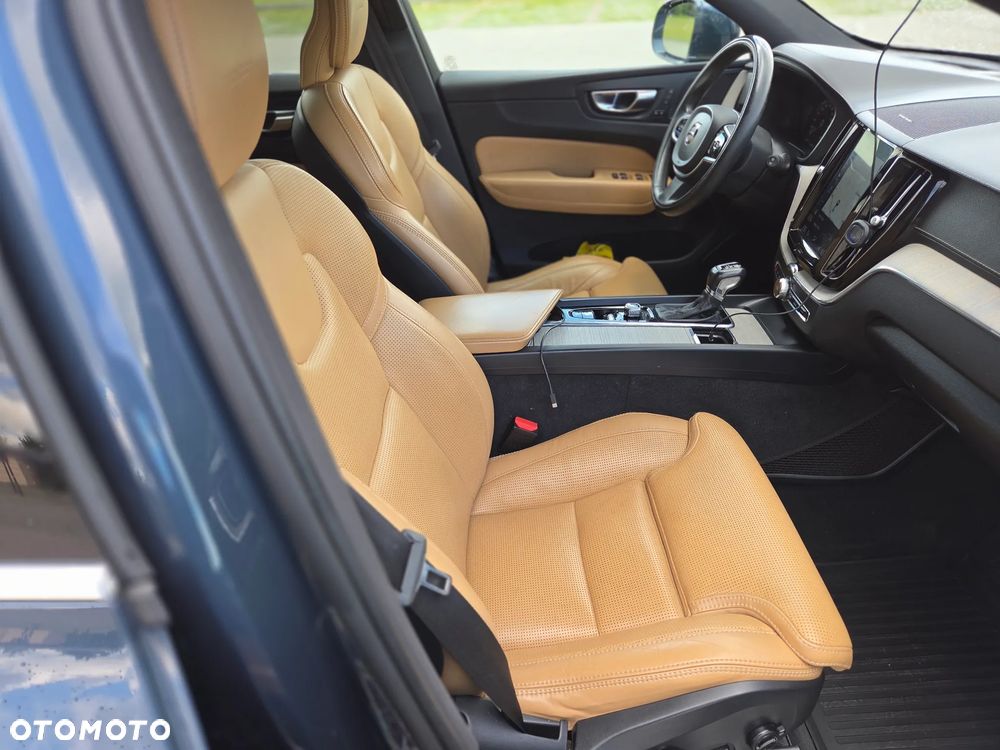 Volvo XC 60 T6 AWD Inscription - 19