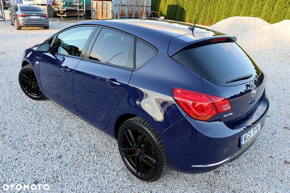 Opel Astra IV 1.4 Active - 9