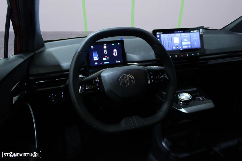 MG MG4 64 kWh Luxury - 8