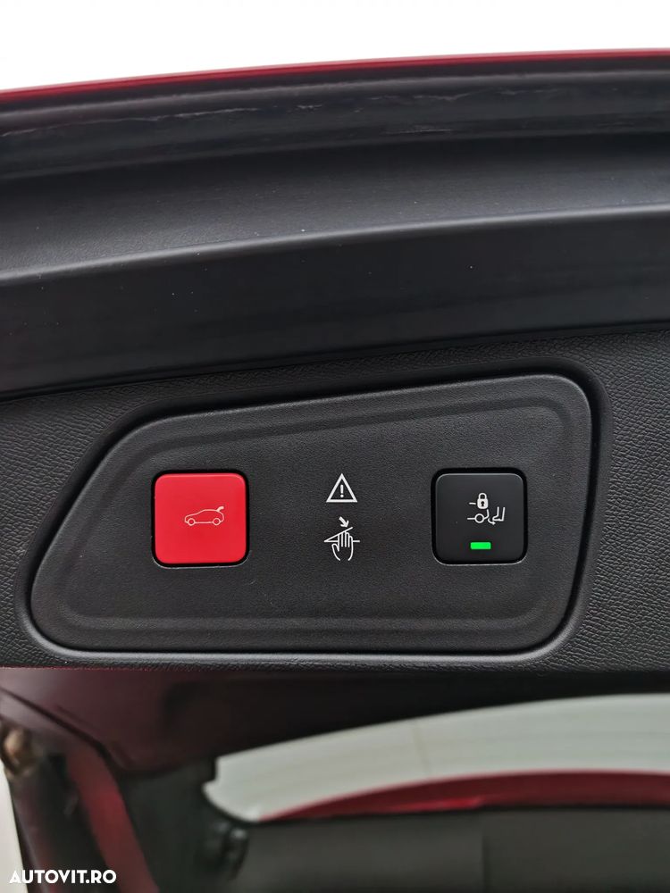 Peugeot 3008 PureTech 130 Stop & Start GPF EAT8 Allure - 18