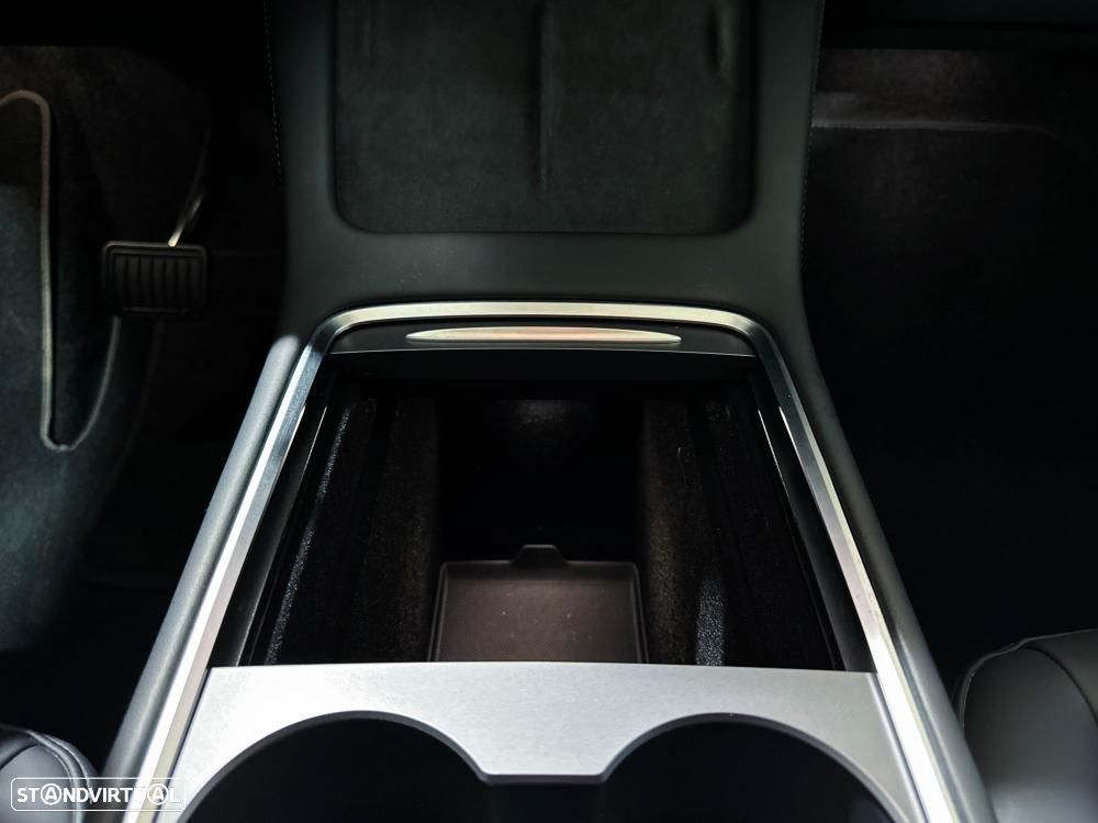 Tesla Model Y Standard - 36