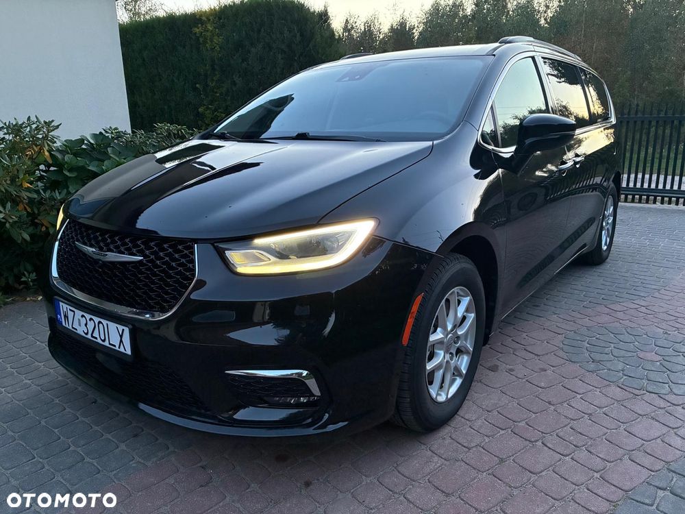 Chrysler Pacifica - 3