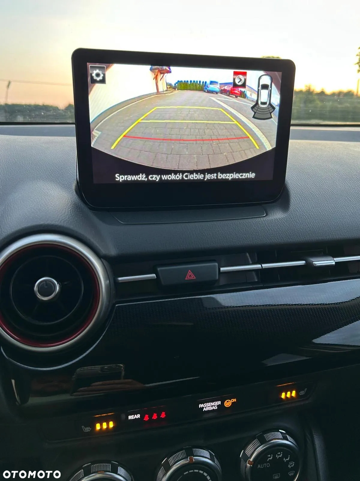 Mazda 2 e-SKYACTIV G 90 M HYBRID Homura - 19