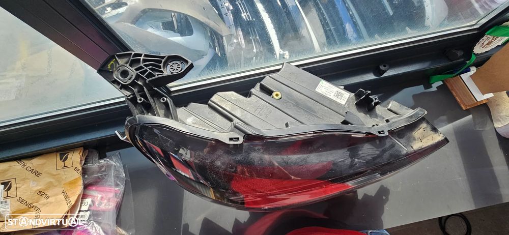 Farol direito opel corsa f full led 2022> - 4