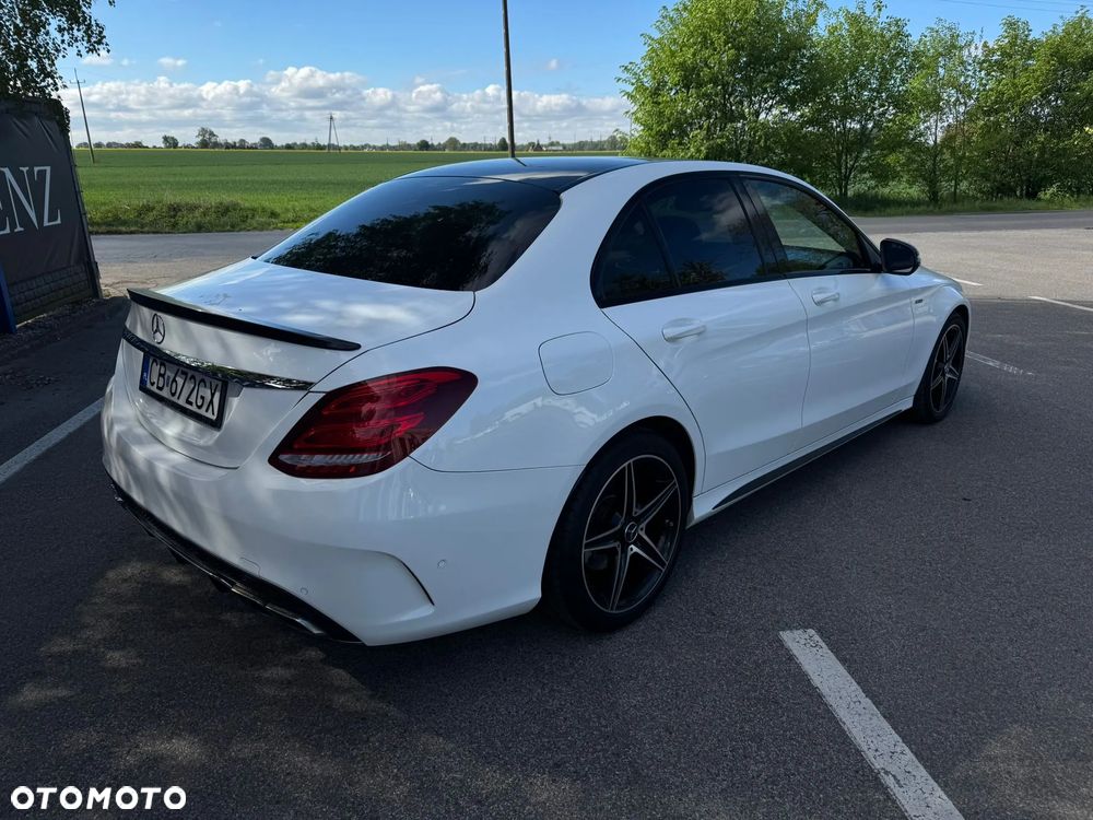 Mercedes-Benz Klasa C 200 4-Matic 9G-TRONIC - 3