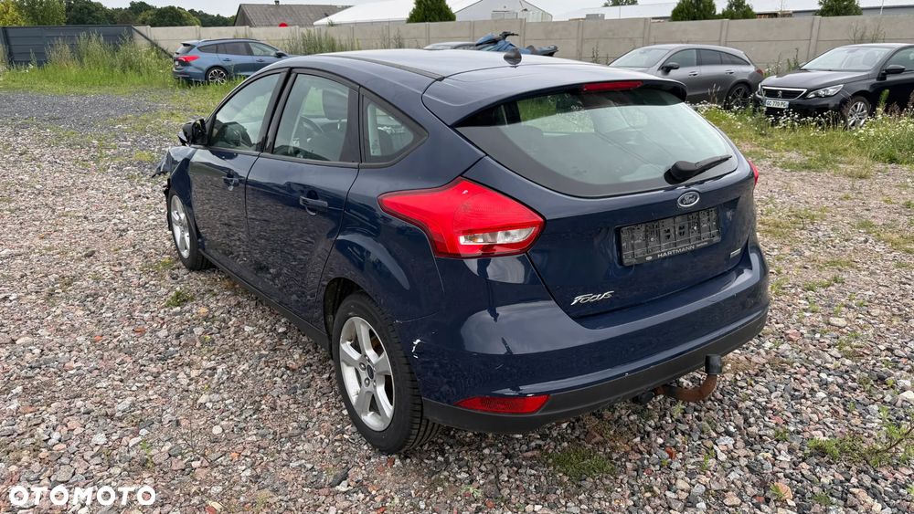 Ford Focus 1.0 EcoBoost Titanium ASS - 3