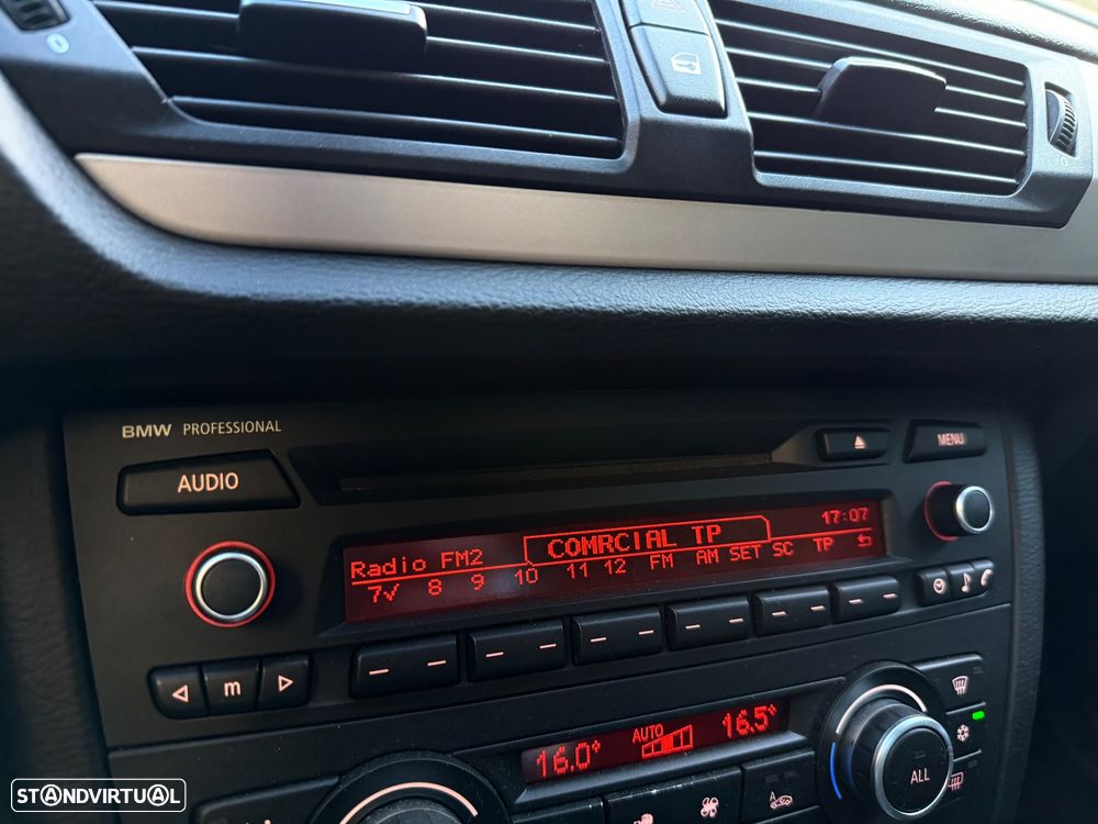 BMW X1 18 d sDrive xLine - 15