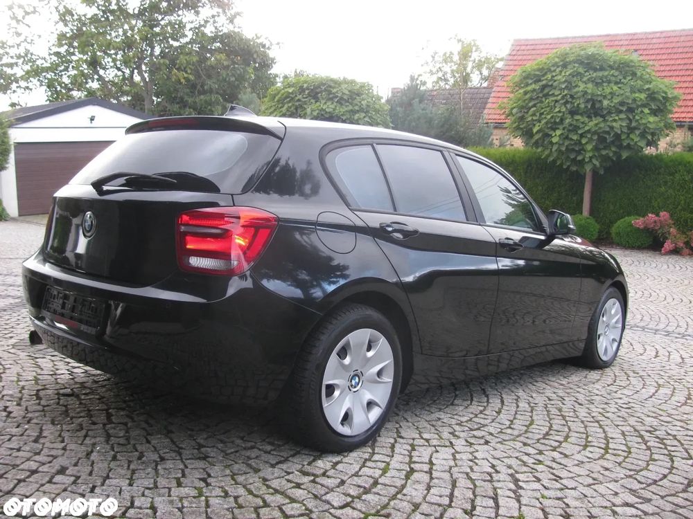 BMW Seria 1 116i - 8