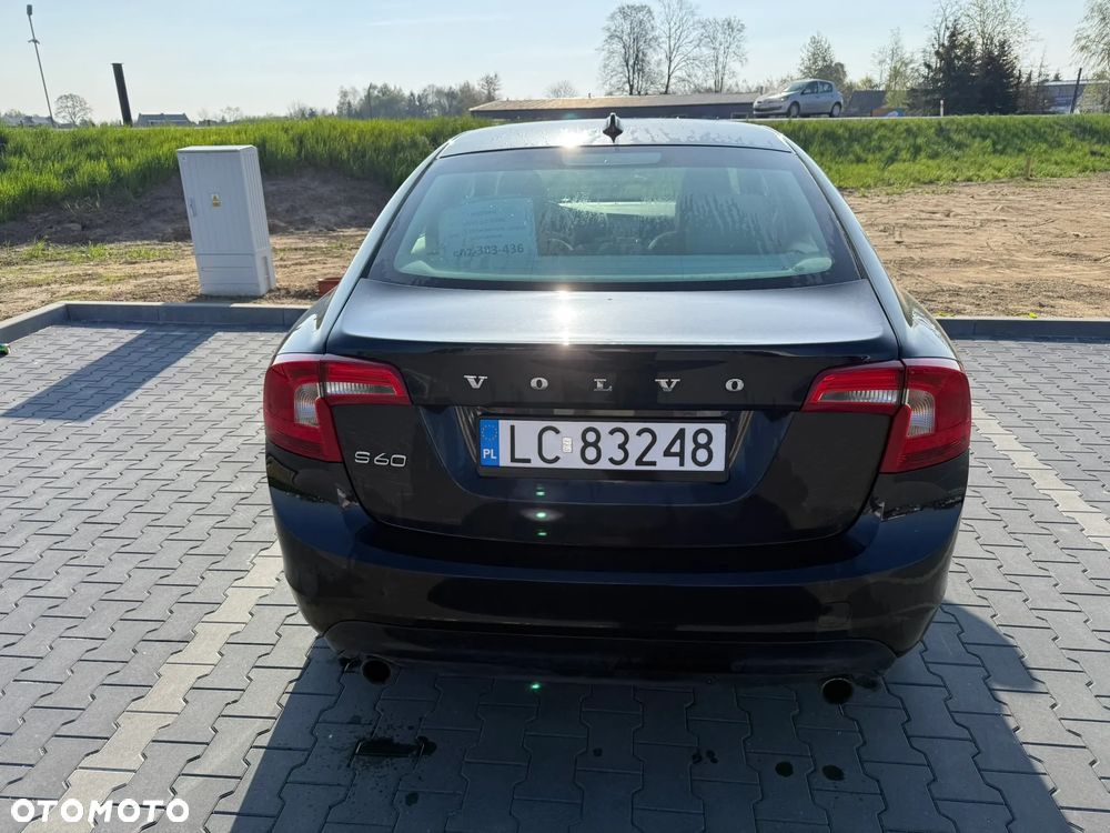 Volvo S60 T3 Summum - 4