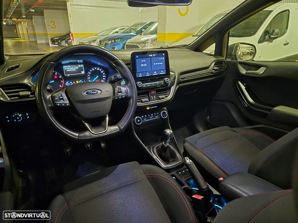Ford Fiesta 1.0 EcoBoost ST-Line - 27
