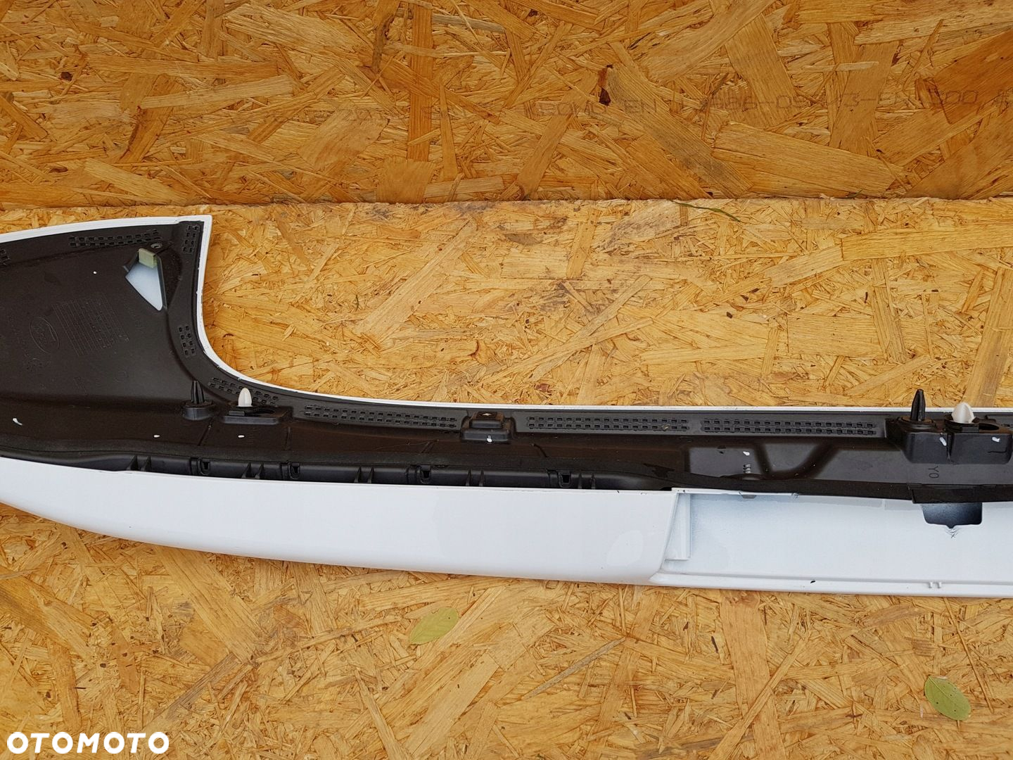 FORD FIESTA MK7 SPOILER LOTKA DASZEK KLAPY BAGAŻNIKA TYŁ 8A61-A44210-B - 9
