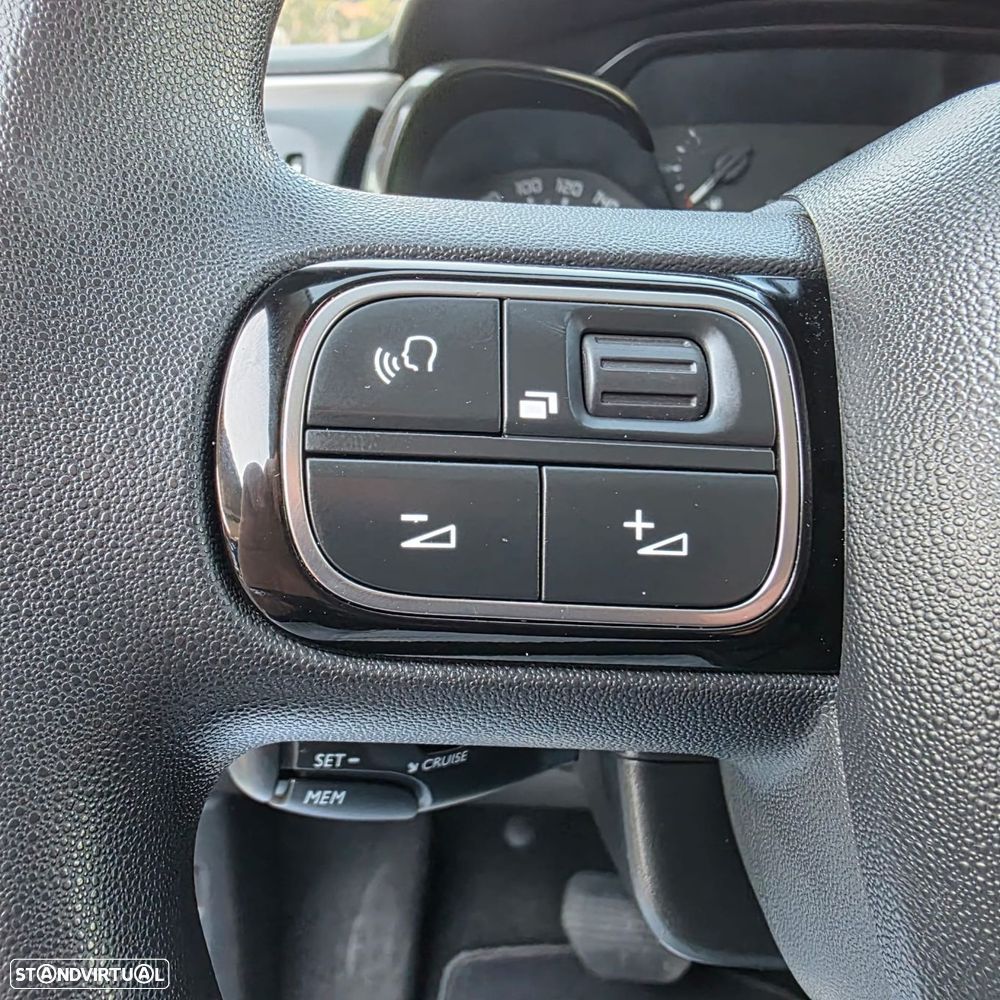 Citroën C3 1.2 PureTech Feel EAT6 - 21