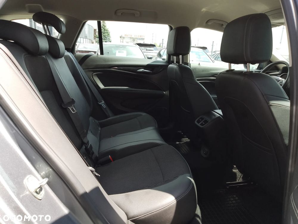 Opel Insignia 1.5 T Elite S&S - 18
