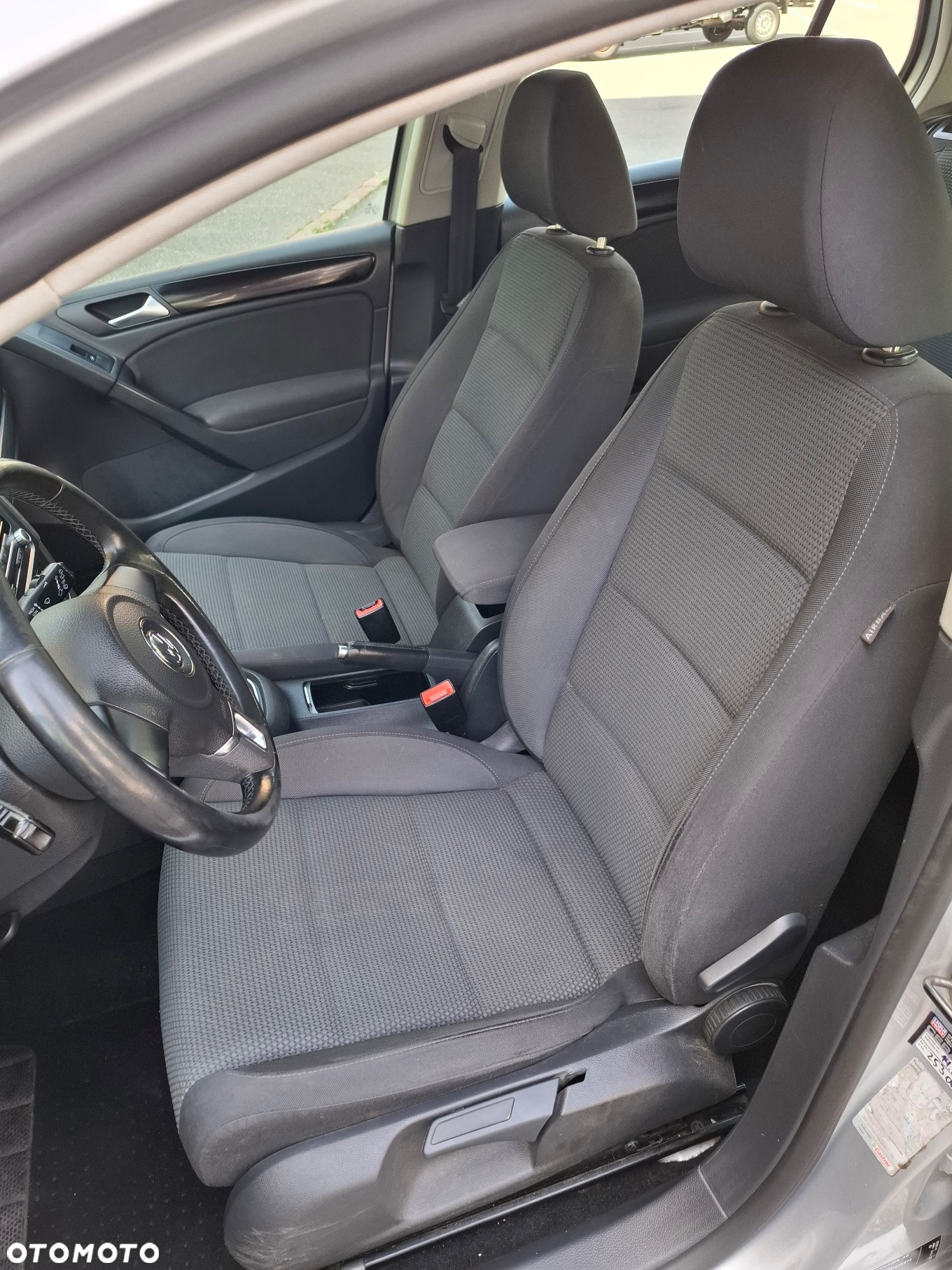 Volkswagen Golf VI 1.6 TDI Comfortline - 18