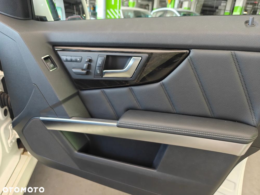 Mercedes-Benz GLK 350 4-Matic - 35